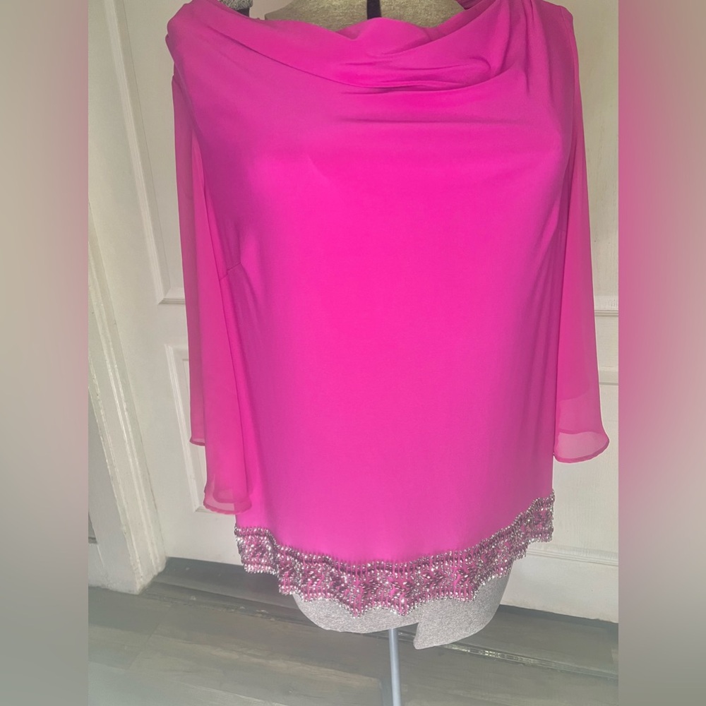 DB Est. 1962 women's Pink top size 1X RN#63264 3/4 Sheer Sleeve Swoop Neck NWOT